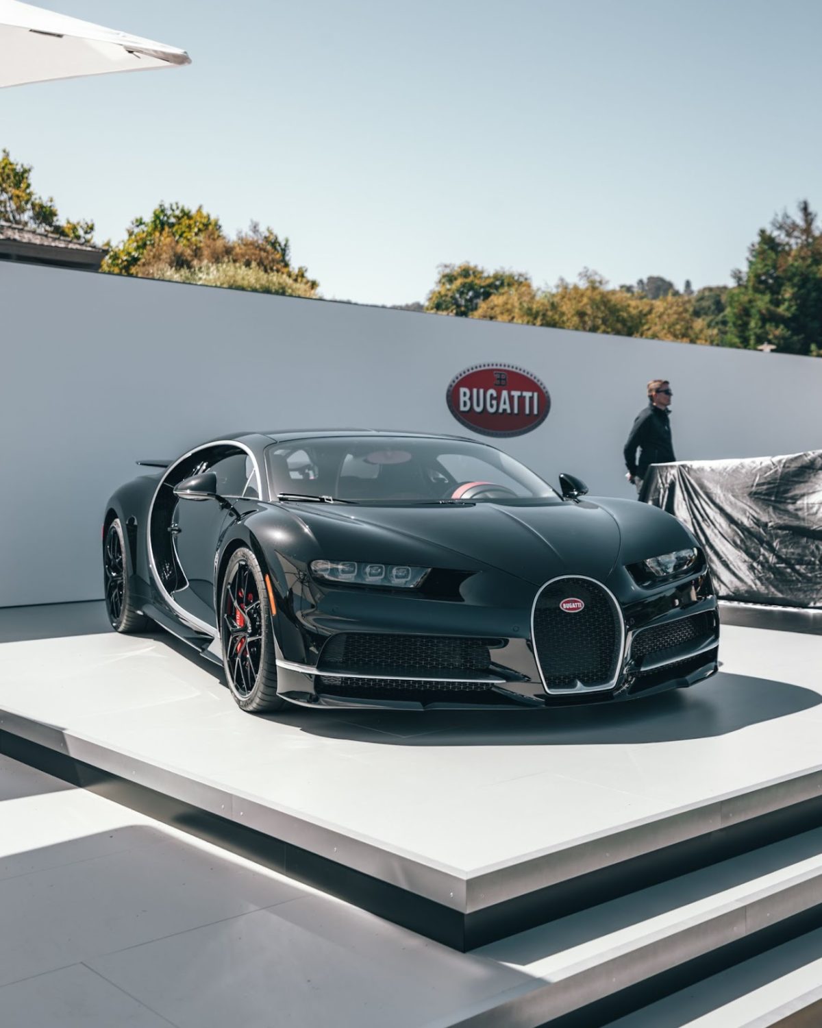 London watch thieves target PLAYBOY in Bugatti Supercar