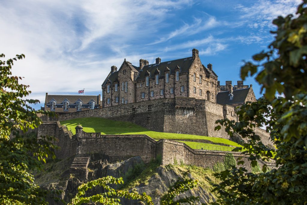 Exploring Edinburgh Castle - Essential Safety Tips to Follow