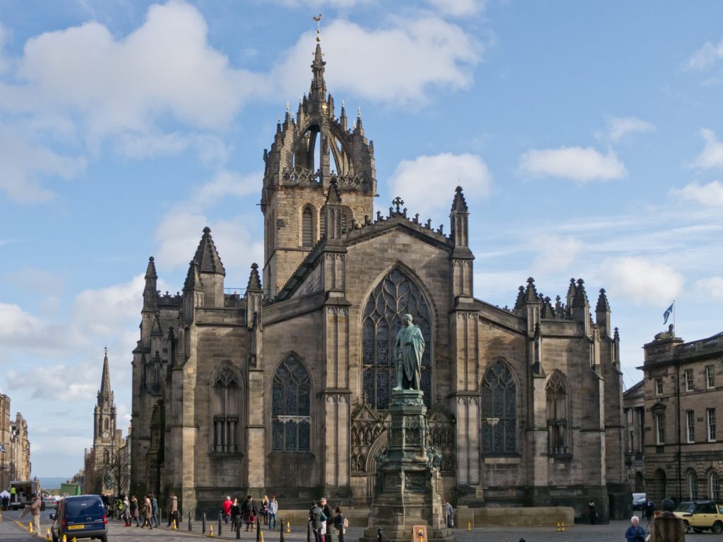 Exploring St Giles' Cathedral - Essential Safety Tips to Follow