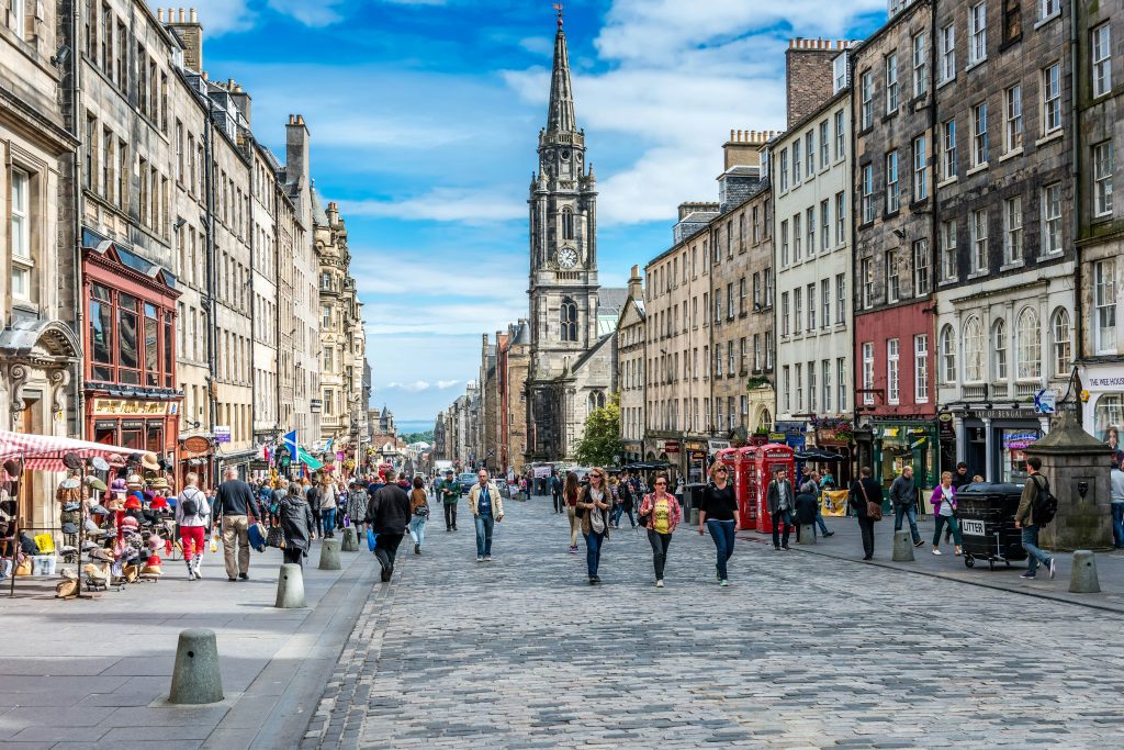 Exploring Royal Mile - Essential Safety Tips to Follow